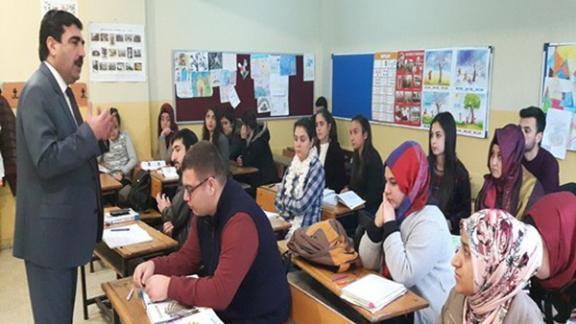 İlçe Milli Eğitim Müdürümüz Sayın Mehmet KILINÇ´ın Destekleme ve Yetiştirme Kurslarına Ziyareti