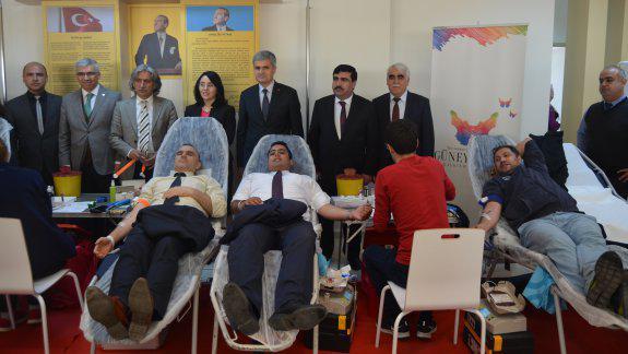 Güney Adana Kalkınma Projesi kapsamında "Kan Bağışı " kampanyası düzenlendi.