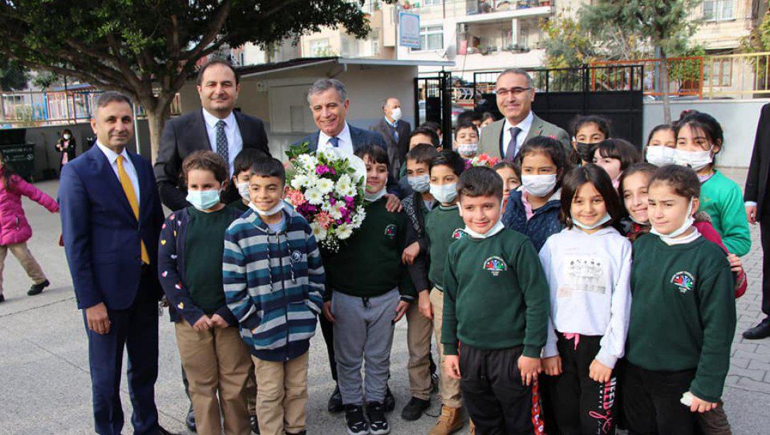 Emine Türkân İkiz İlkokulunun Kütüphane Açılışı Gerçekleştirildi